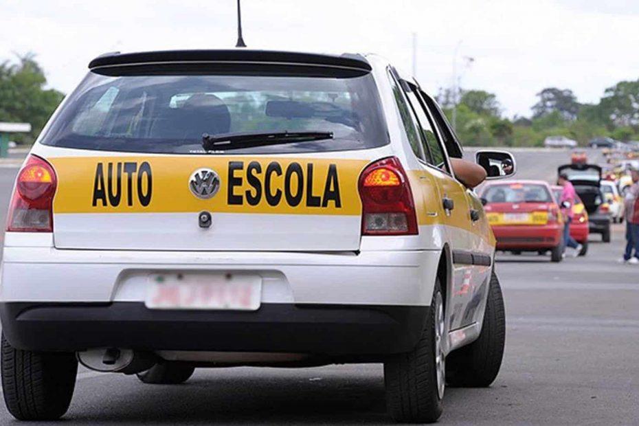 CNH sem necessidade de autoescola; conheça a proposta